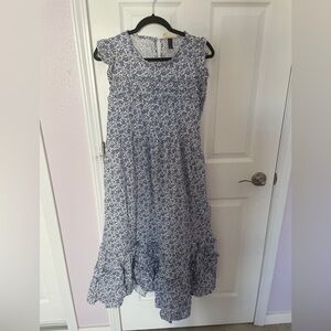 *worn once  - Size Large - Universal Thread Blue and White Floral Dress